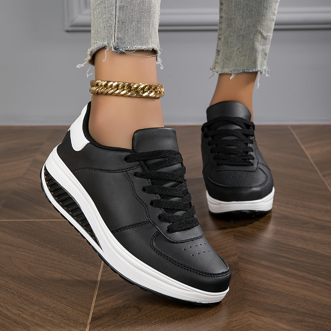 Damen-Sneaker mit dicker Sohle und ergonomischem Design
