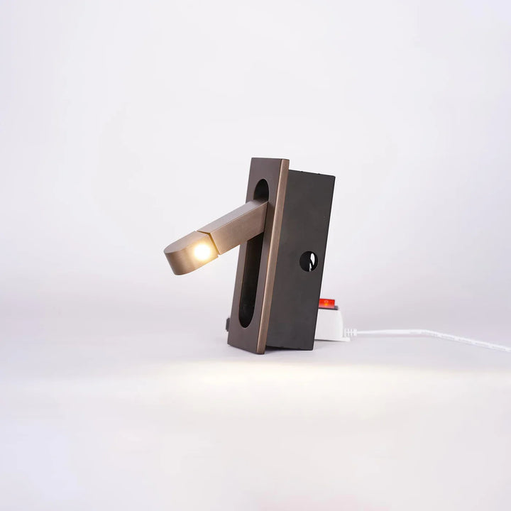 Moderne regulierbare LED-Wandleuchte zum Lesen