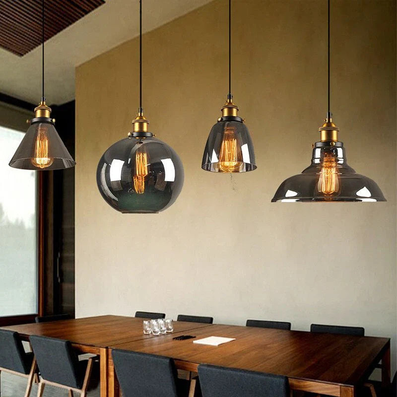 Industrielle Pendelleuchte mit Rauchglas – Retro-Design