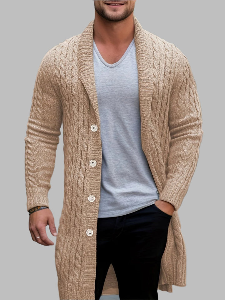Langer Herren-Cardigan mit Zopfmuster und Knöpfen