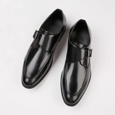 Elegante Herren-Schuhe aus Kunstleder mit Schnalle