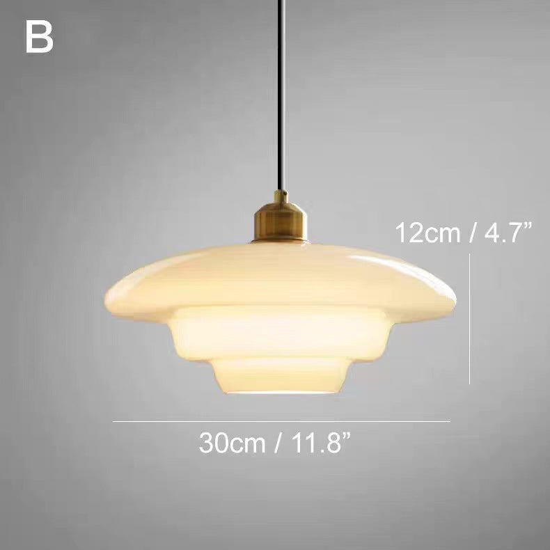 Pendelleuchte mit Milchglas-Schirm