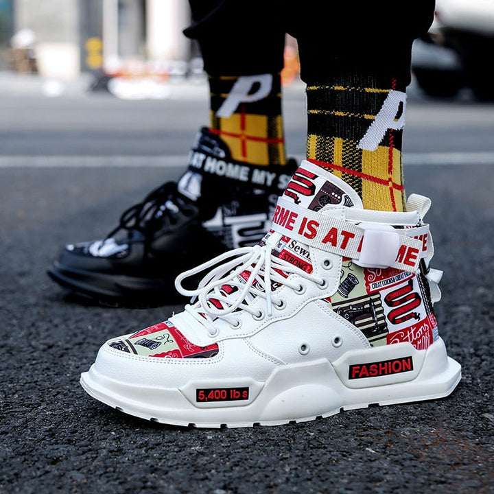 Extravagante Herren-Sneakers mit Riemen und Grafik