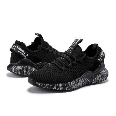 Leichte Herrensneaker mit dekorativer Sohle