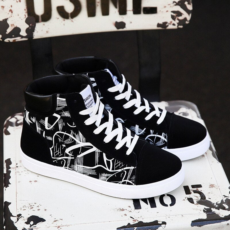 Hohe Herren-Sneakers mit Grafik-Print