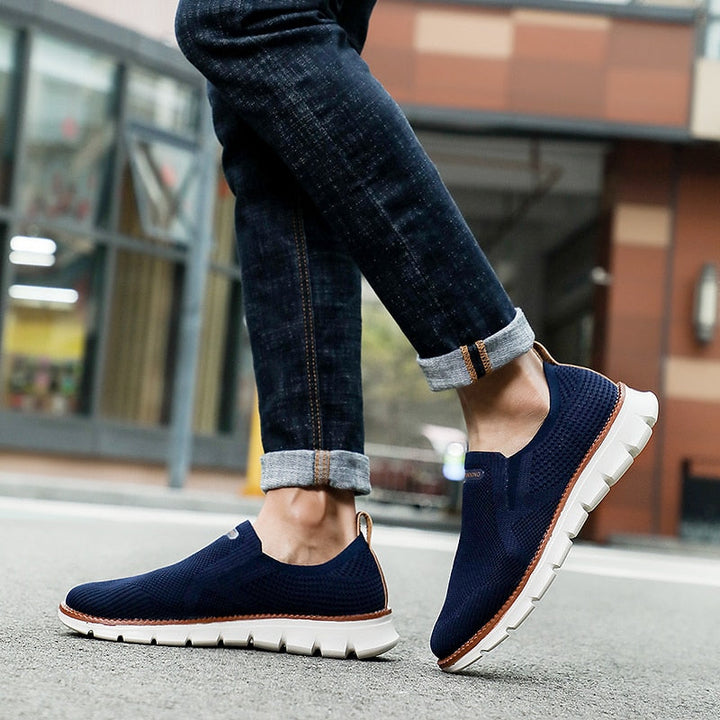Leichte und bequeme Schlupfschuhe für Männer mit orthopädischer Sohle