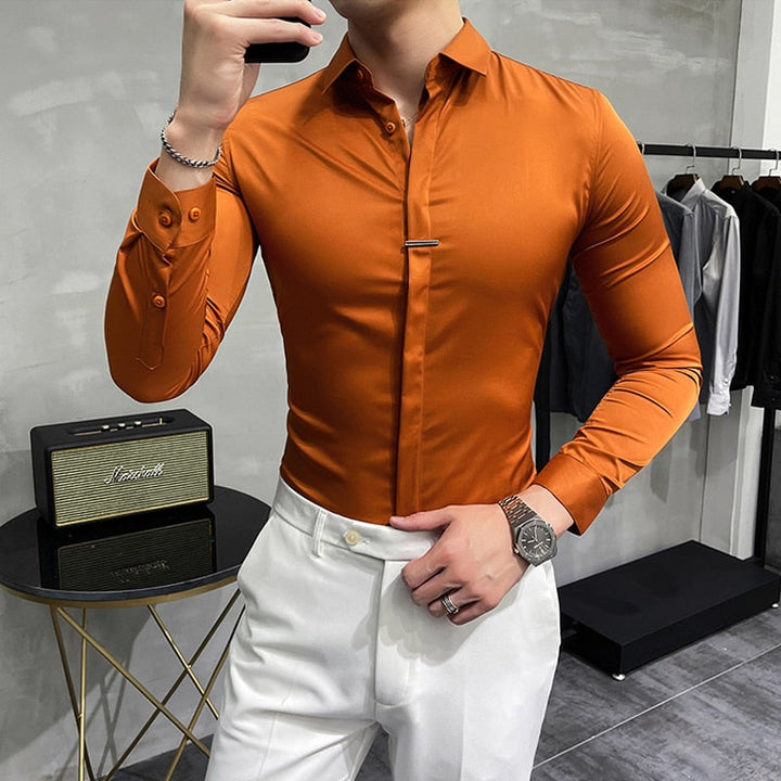 Elegantes Slim Fit Hemd für Herren mit bequemen Manschetten