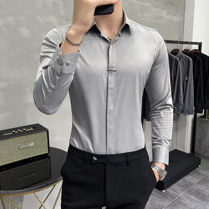 Elegantes Slim Fit Hemd für Herren mit bequemen Manschetten