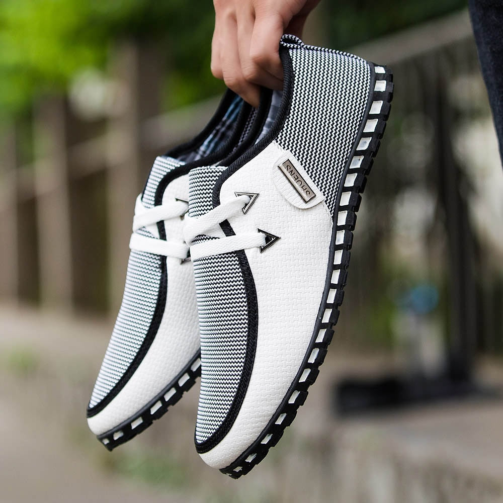 Elegante und leichte Zebra-Mokassins für Männer