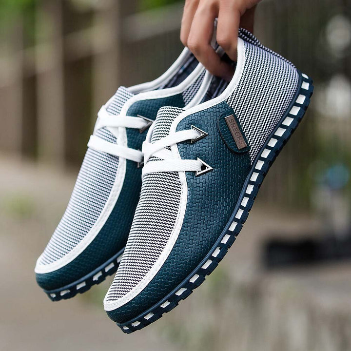 Elegante und leichte Zebra-Mokassins für Männer