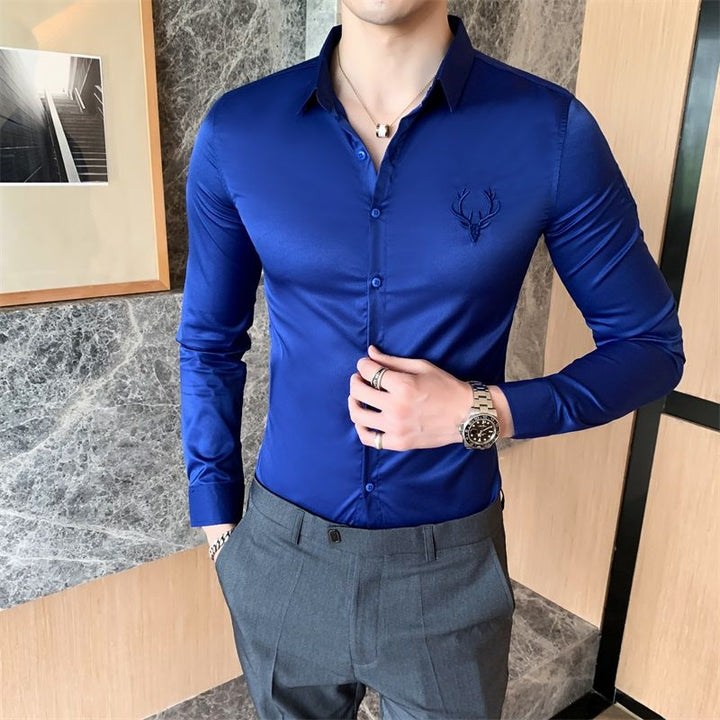 Elegantes Langarmhemd für Männer mit raffiniertem Logo