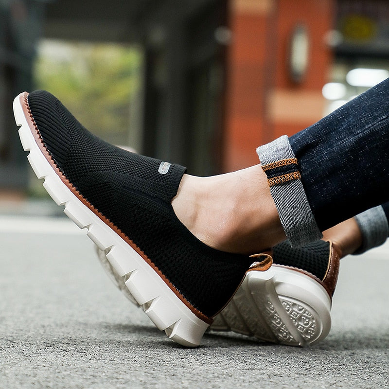 Leichte und bequeme Schlupfschuhe für Männer mit orthopädischer Sohle