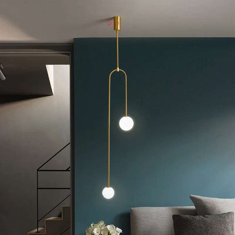 Moderne LED-Pendelleuchte mit kugelförmigen Schirmen – Minimalistisches Design