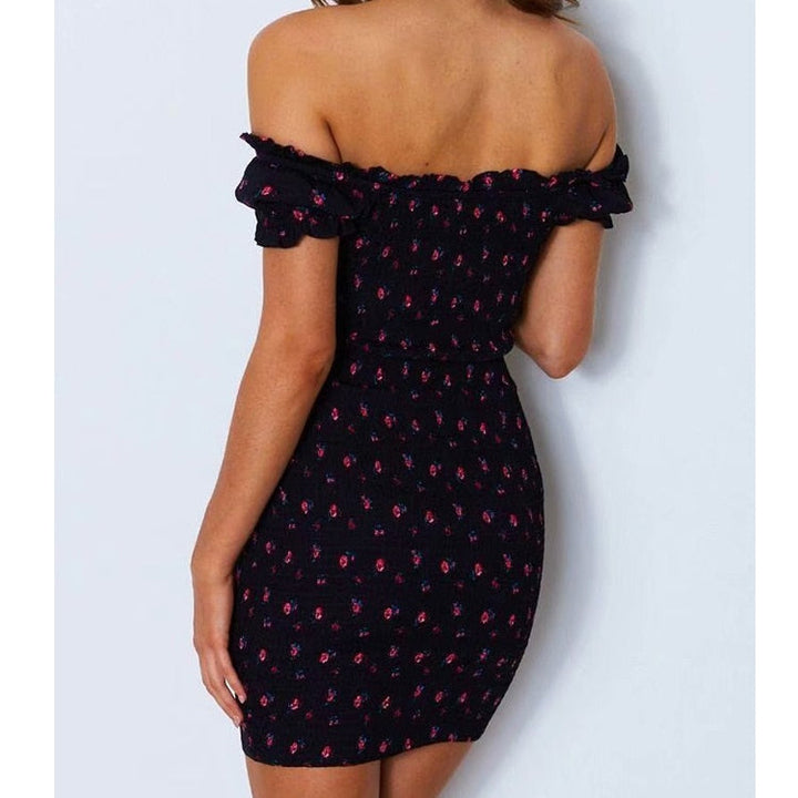 Minikleid mit Blumendruck, offener Schulterpartie und Bändern