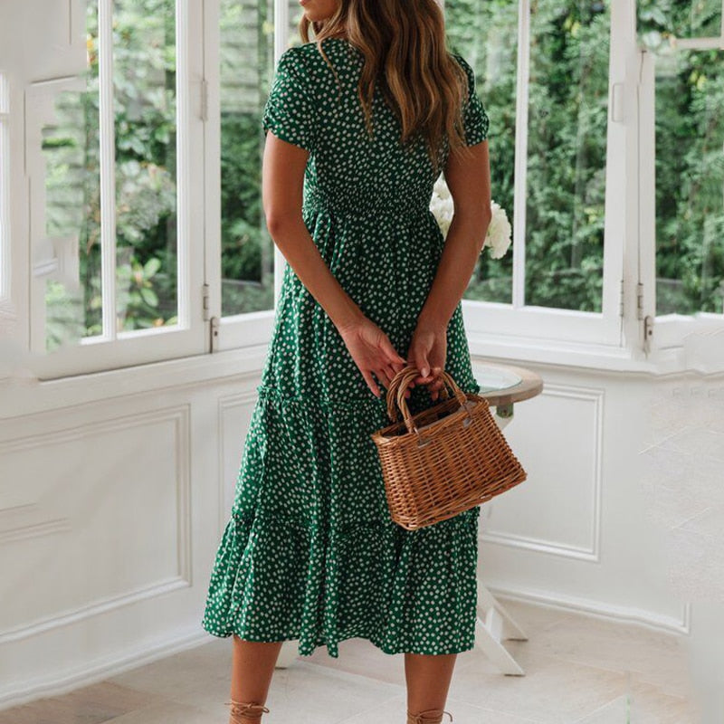 Langes Erbsenkleid mit Ausschnitt