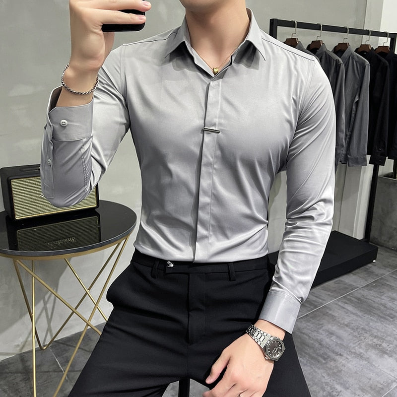 Elegantes Slim Fit Hemd für Herren mit bequemen Manschetten