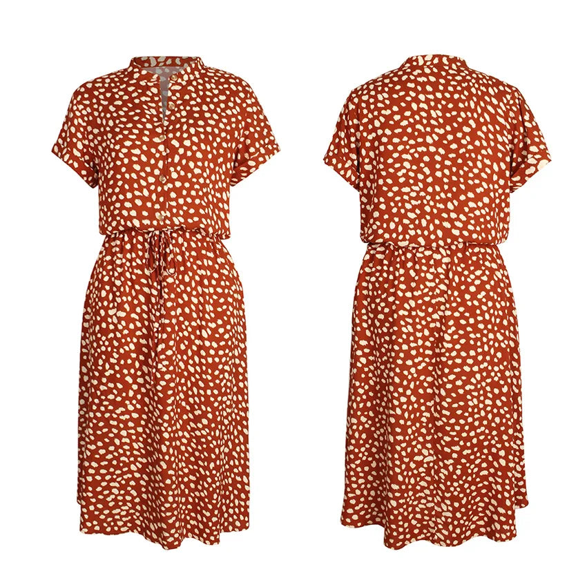 Sommerliches Midikleid mit Pünktchen-Muster