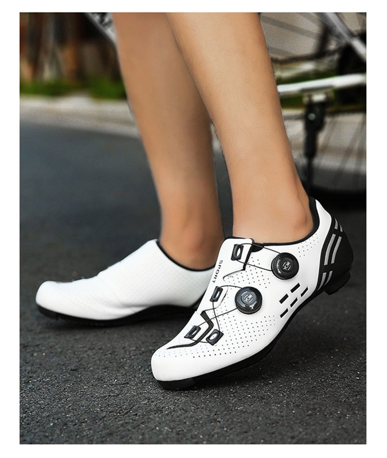 Fahrradschuhe mit mechanischer Verriegelung