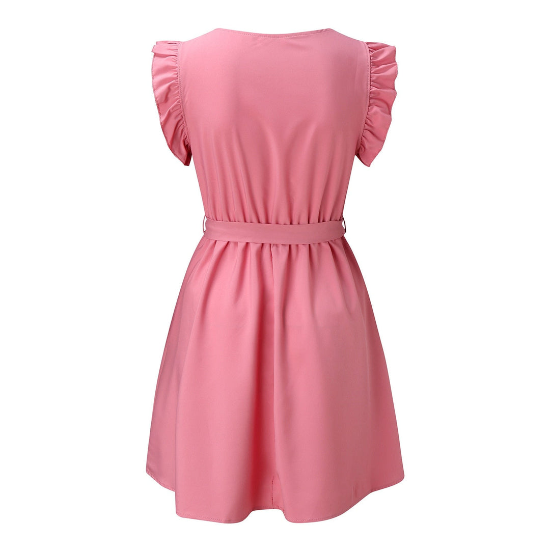 Sommerkleid mit Rüschen und Bindegürtel
