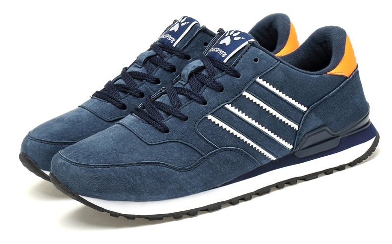 Klassische Herren-Sneakers aus Wildleder