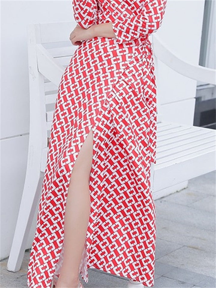 Grafisches Kleid mit Rundhalsausschnitt