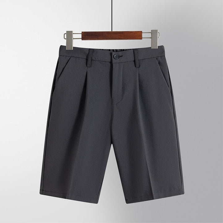 Elegante Herrenshorts mit Plissee-Details