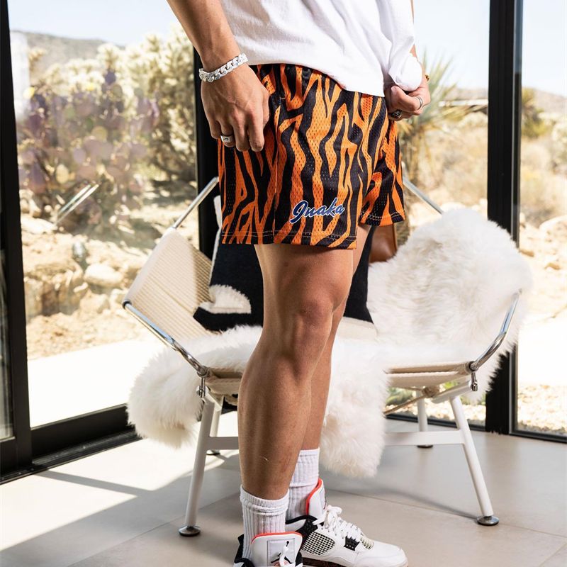 Kurze Herren-Shorts mit Tiermuster