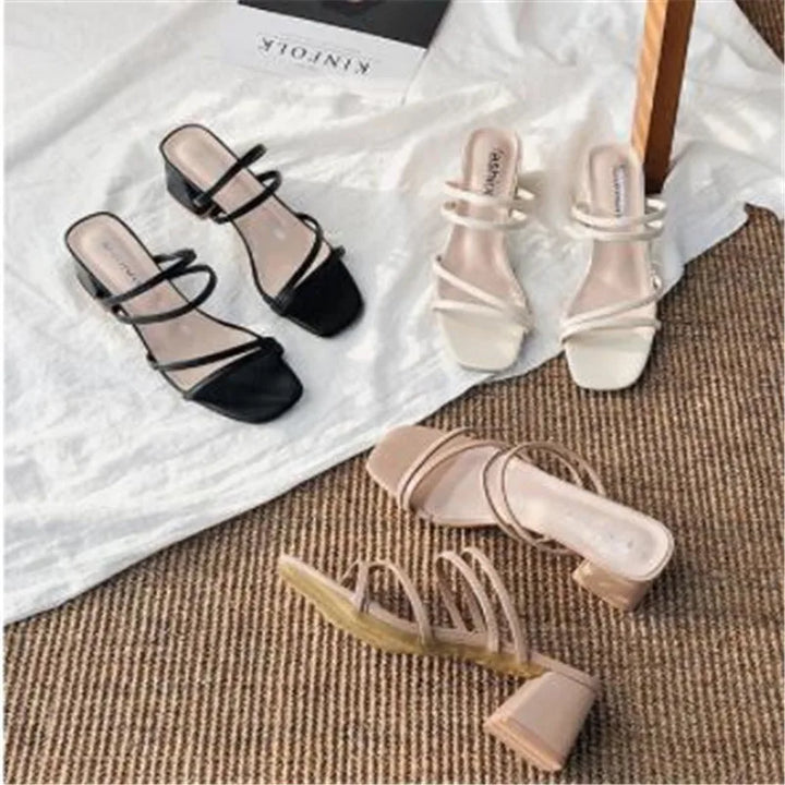 Elegante Damen-Sandalen mit hohem Absatz und mehreren Riemen