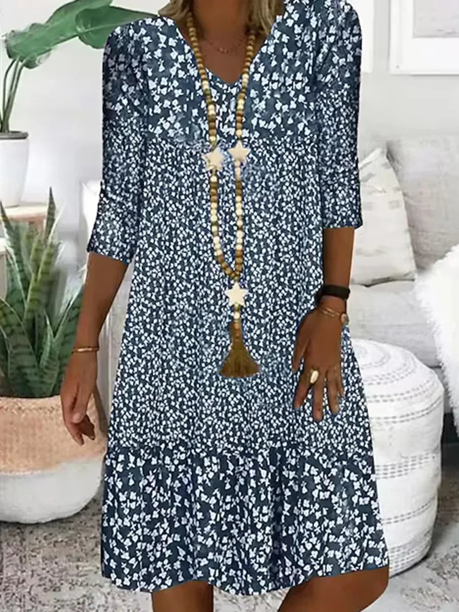 Luftiges Kleid mit floralem Muster und Rüsche