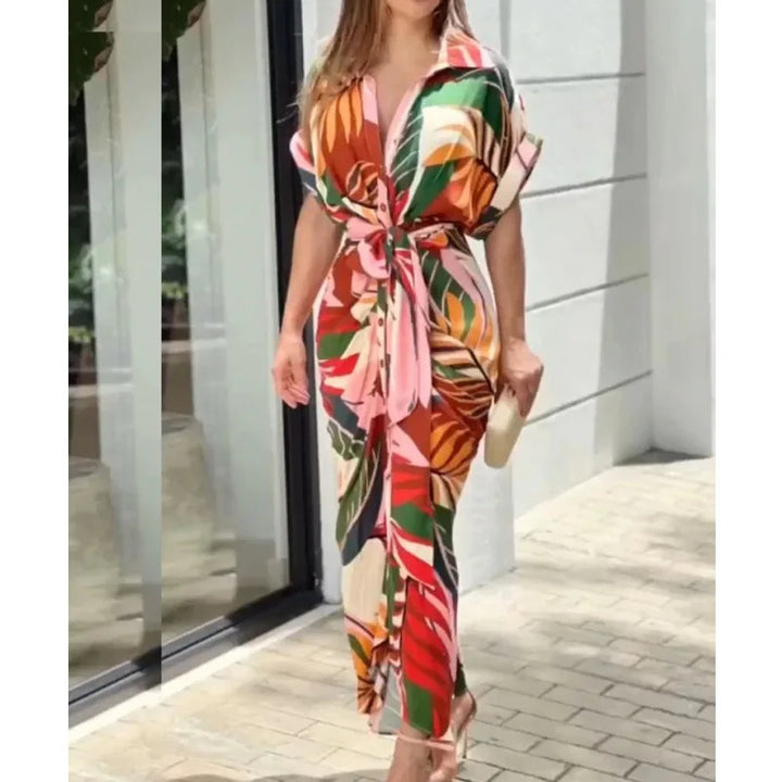Elegantes Hemdkleid mit Krawatte