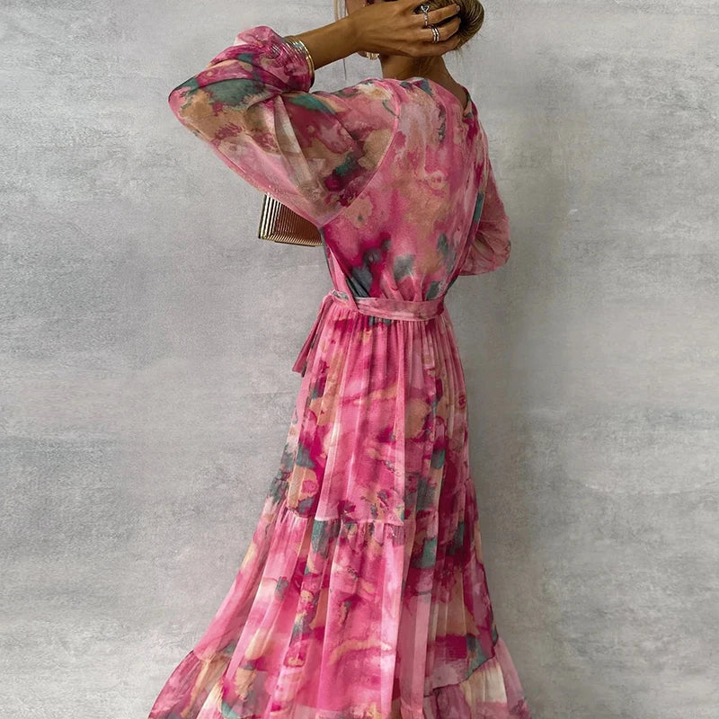 Geblümtes Maxikleid mit V-Ausschnitt und Bindegürtel aus Chiffon