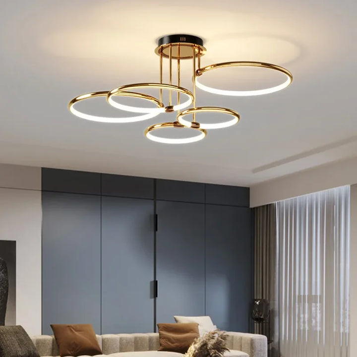 Moderne LED-Deckenleuchte mit Ringen – geometrische Kronleuchter-Form