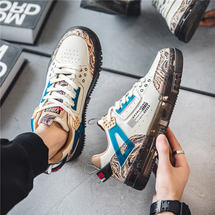 Hohe Herren-Turnschuhe im Basketball-Stil