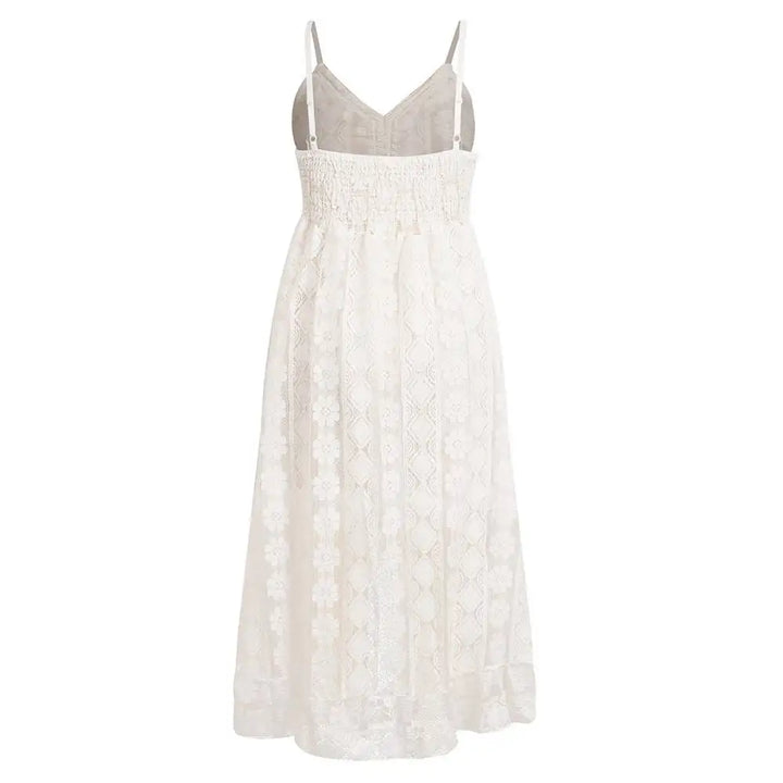 Sommerliches Spitzenkleid mit Rüschen