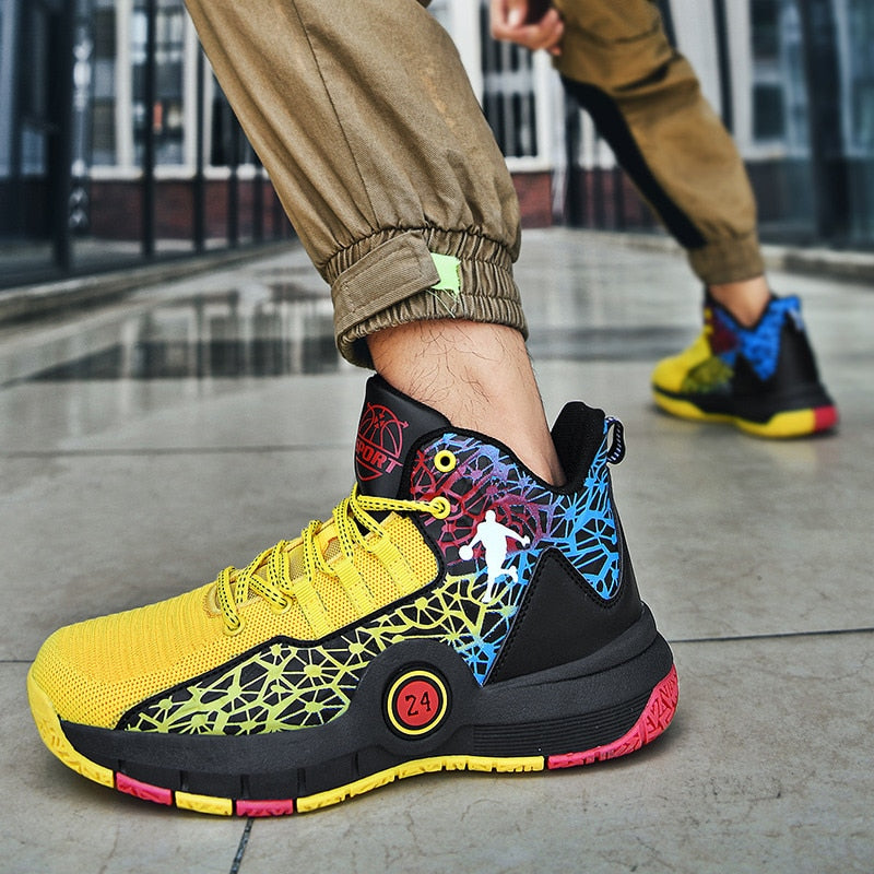 Hohe Basketballschuhe
