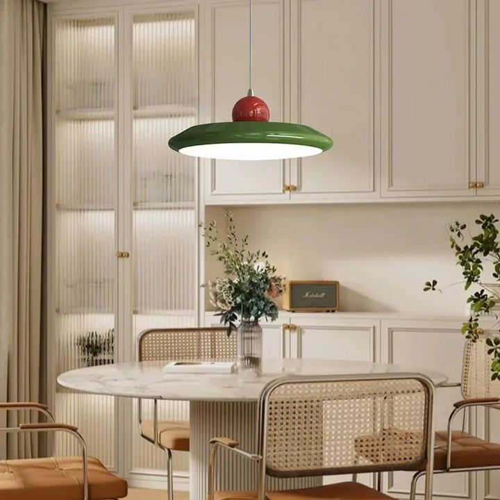 Designer LED-Pendelleuchte im Bauhaus-Stil
