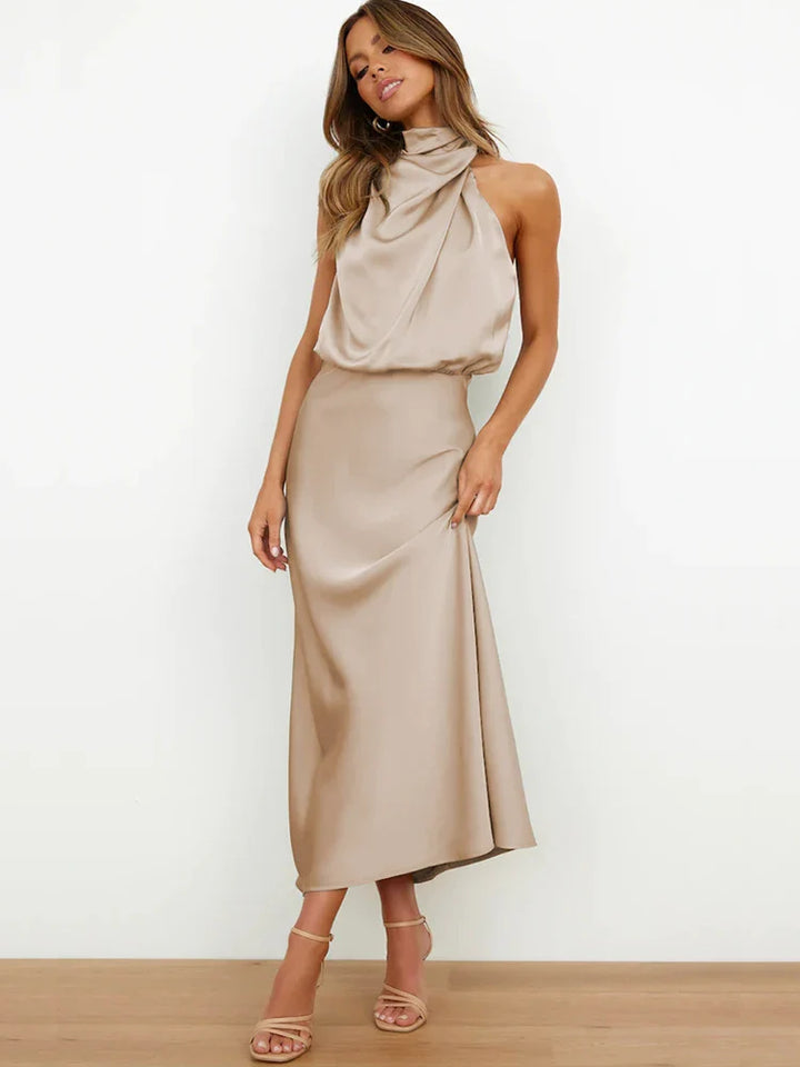 Elegantes Midikleid aus Satin mit asymmetrischem Ausschnitt