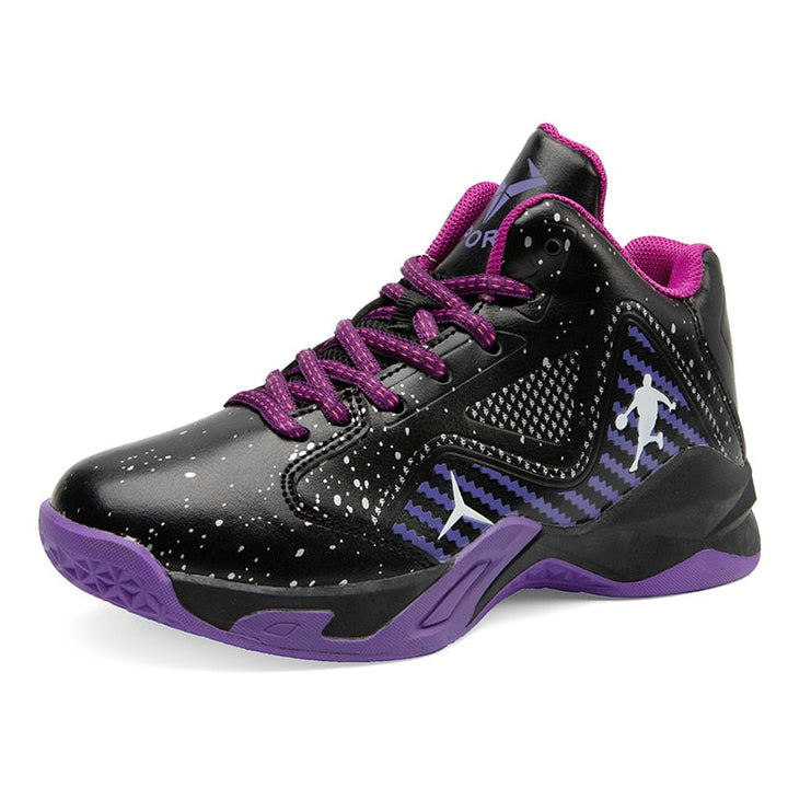 Hohe Basketballschuhe