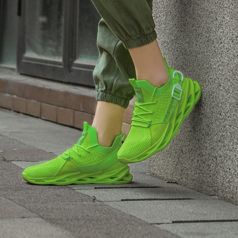 Herrenturnschuhe mit innovativer Sohle