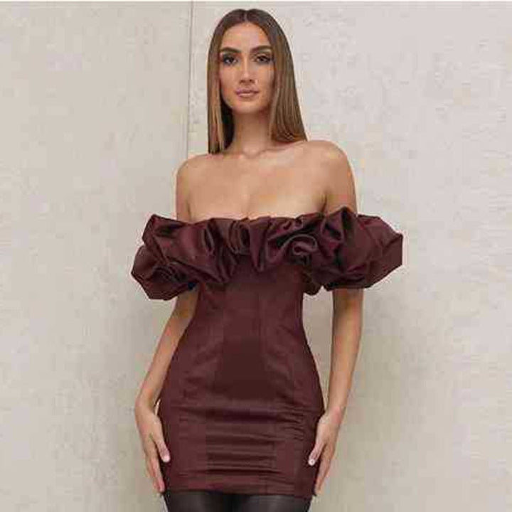 Kleid mit Bardot-Ausschnitt und Puffärmeln