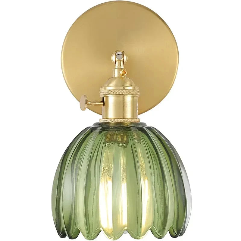 Retro-Wandleuchte mit Tulpenförmigem Glasschirm und Goldenem Finish