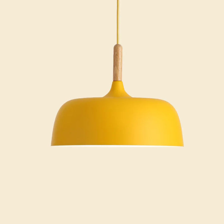Moderne Metall-Pendelleuchte mit Holzakzent – minimalistischer Skandinavischer Stil