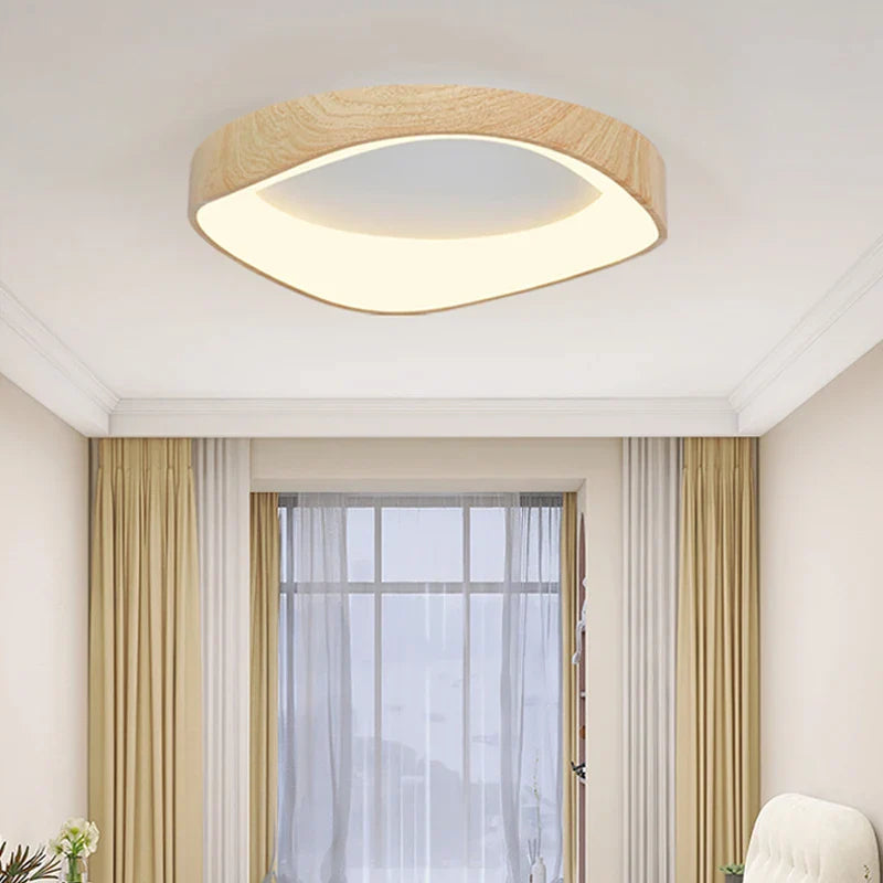 Skandinavische LED-Deckenleuchte – Moderne Aufbauleuchte mit Holzoptik