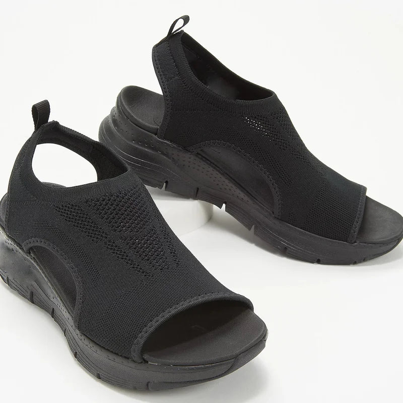 Sportliche Damensandalen mit atmungsaktivem Material