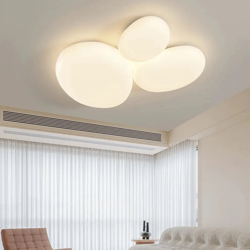 LED-Deckenleuchte in Wolkenform