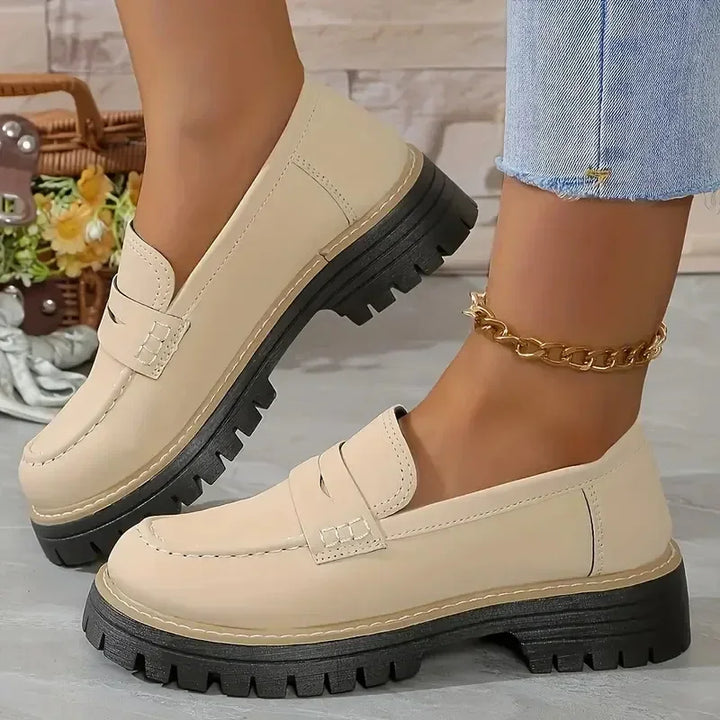 Damen-Loafer mit Profilsohle – bequeme Slipper für Alltag & Büro