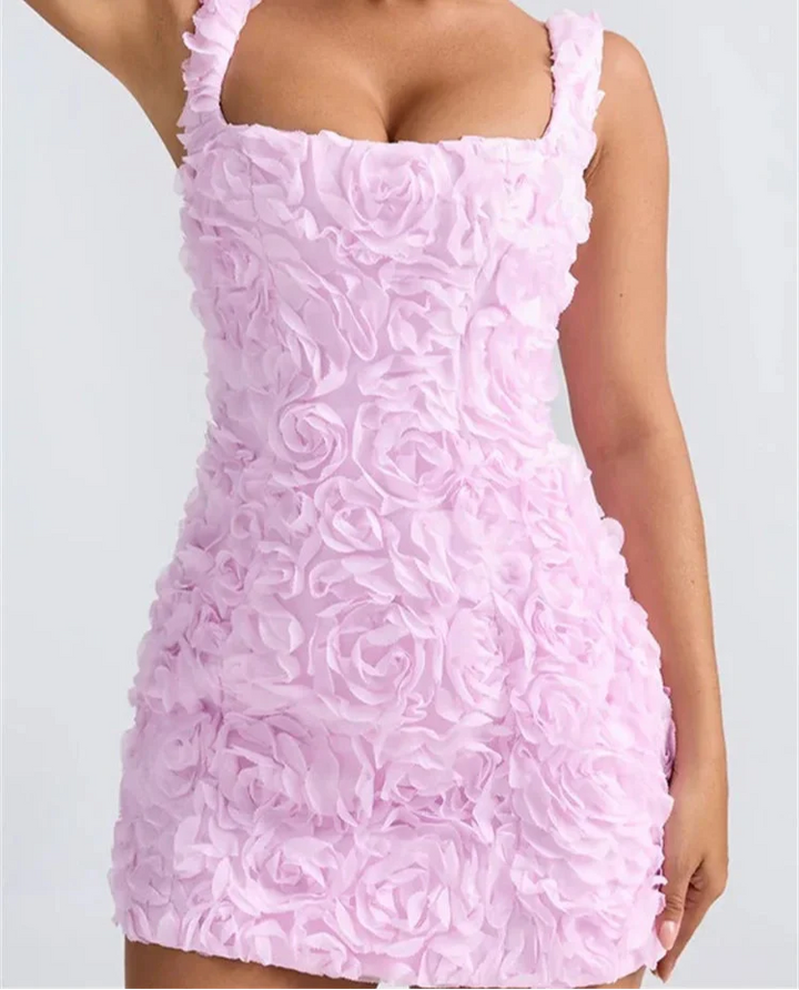 Kurzes Kleid mit 3D-Blumen und Schnürung am Rücken