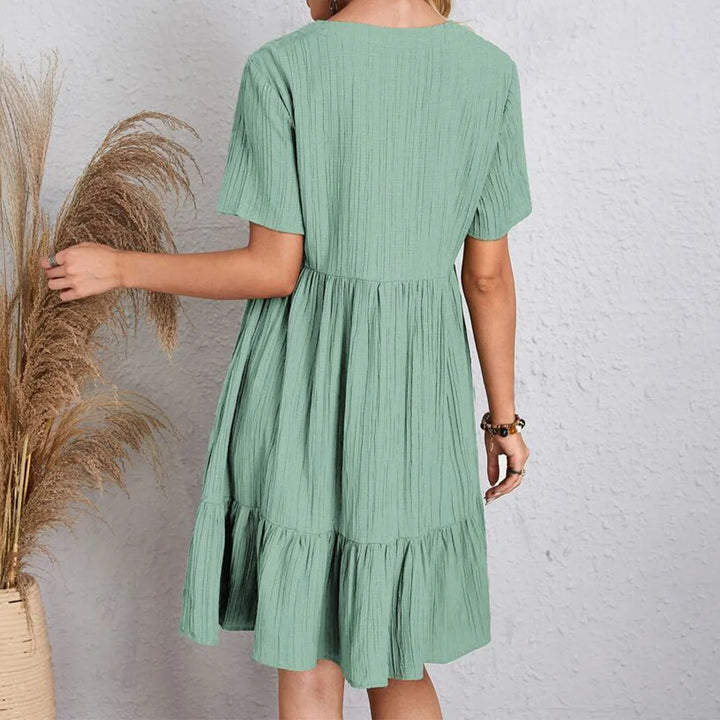 Kurzes Boho-Kleid mit Rüsche