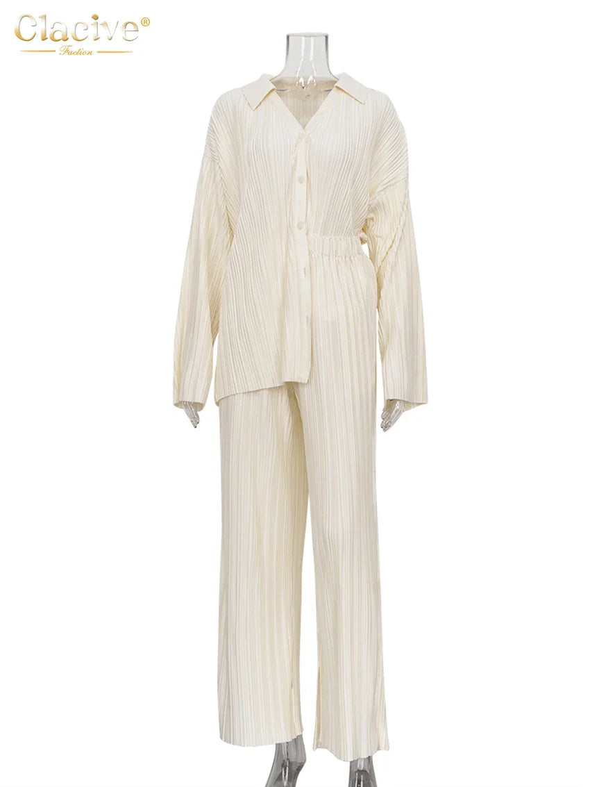Elegantes Plissee-Set für Damen: lockeres Hemd und weite Hose