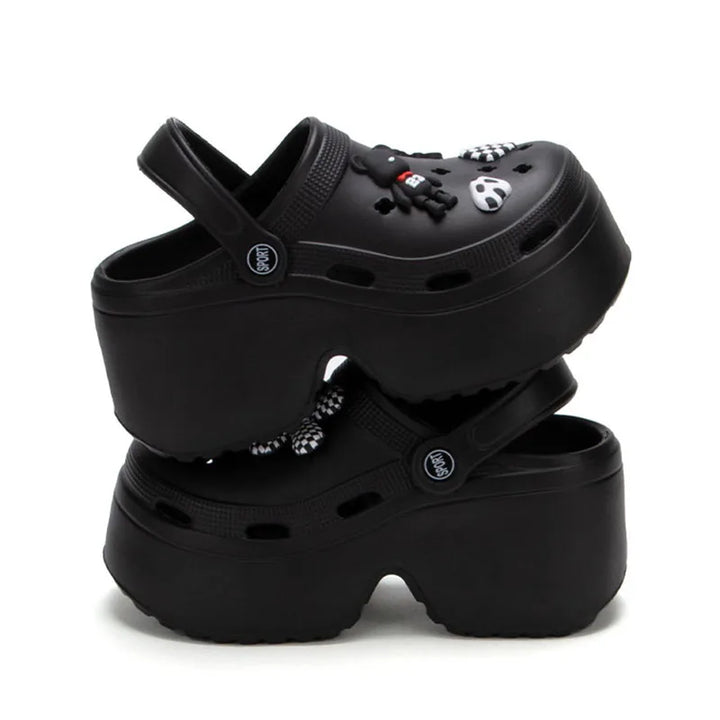 Plateau Clogs Schuhe mit dekorativen Stiften